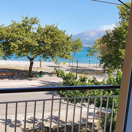 Nafpaktos Beach House Sea View Apartment First Floor Екстериор снимка