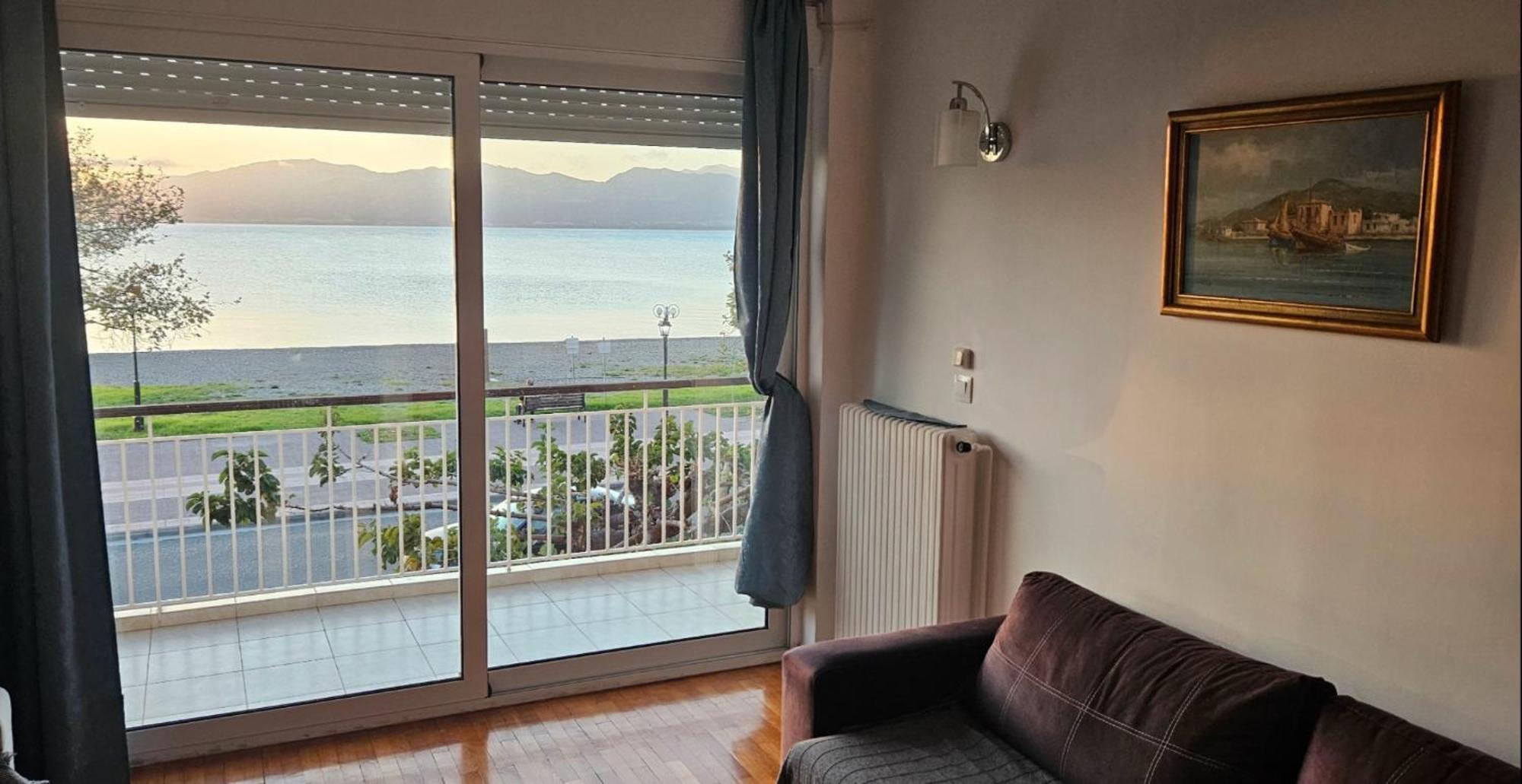 Nafpaktos Beach House Sea View Apartment First Floor Екстериор снимка