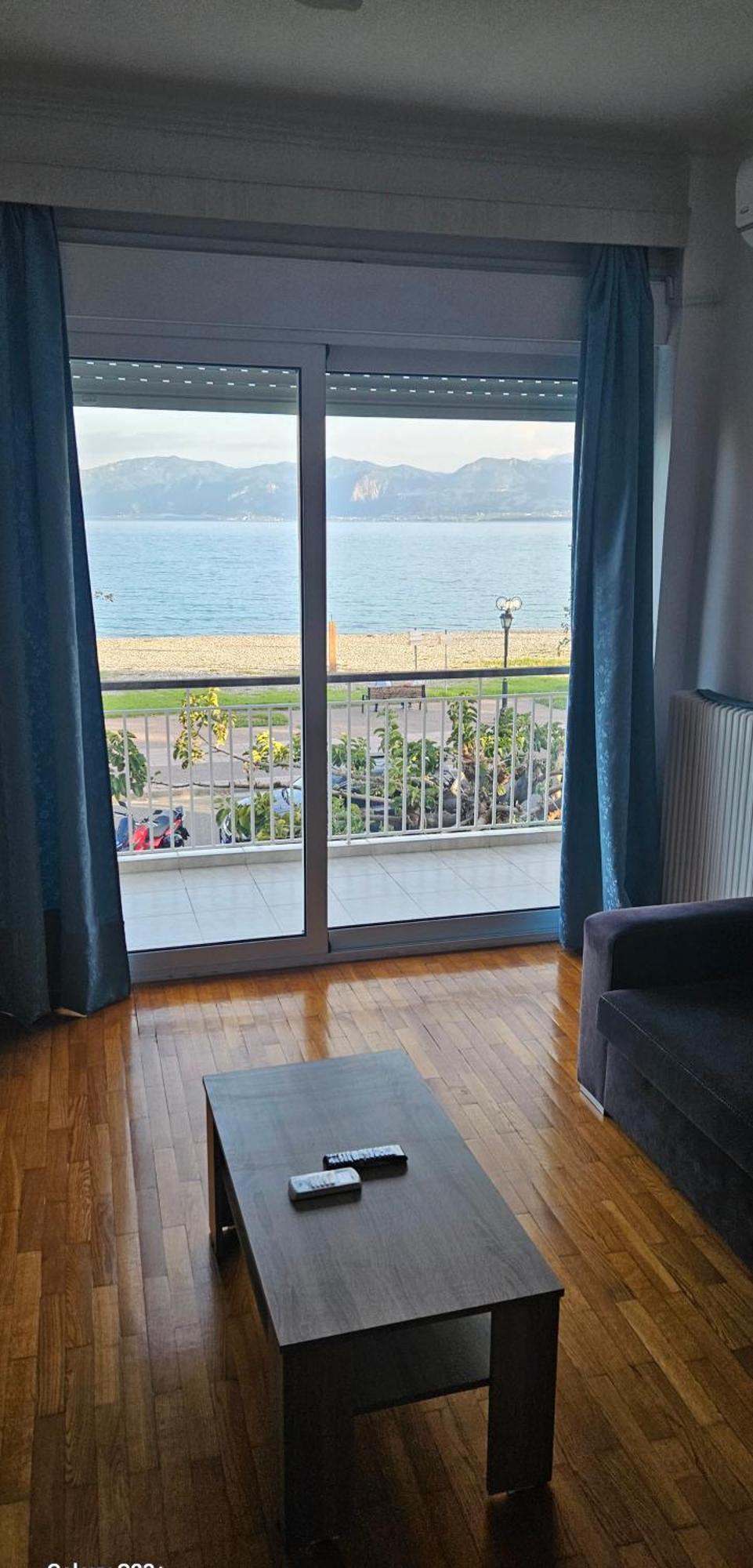 Nafpaktos Beach House Sea View Apartment First Floor Екстериор снимка
