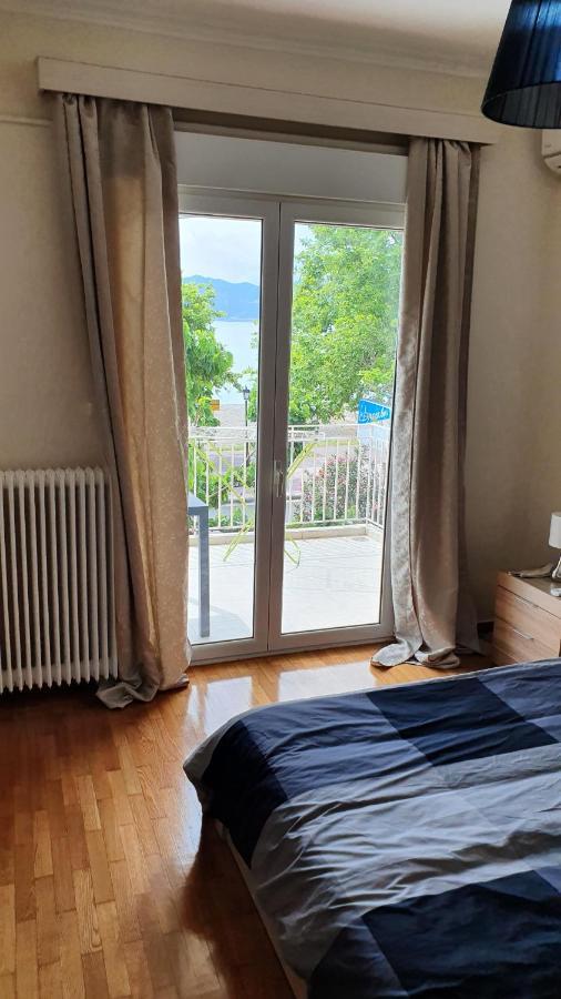 Nafpaktos Beach House Sea View Apartment First Floor Екстериор снимка